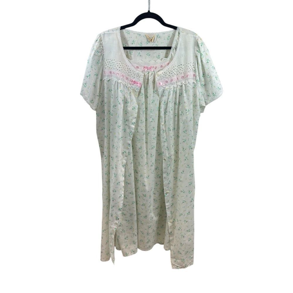 Ladies Vintage Carriage Court Woman Nightgown and Robe Set Size 1X
